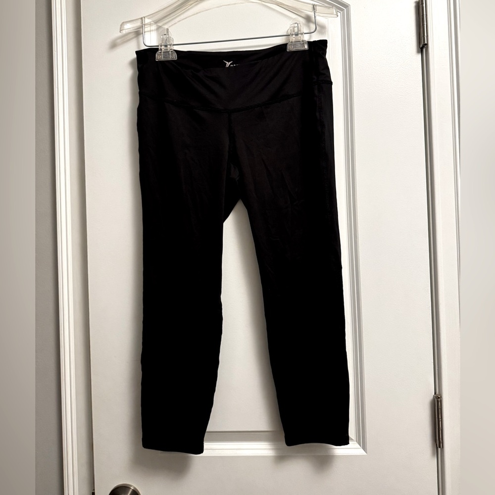 Old Navy Active Black Go-Dry Leggings